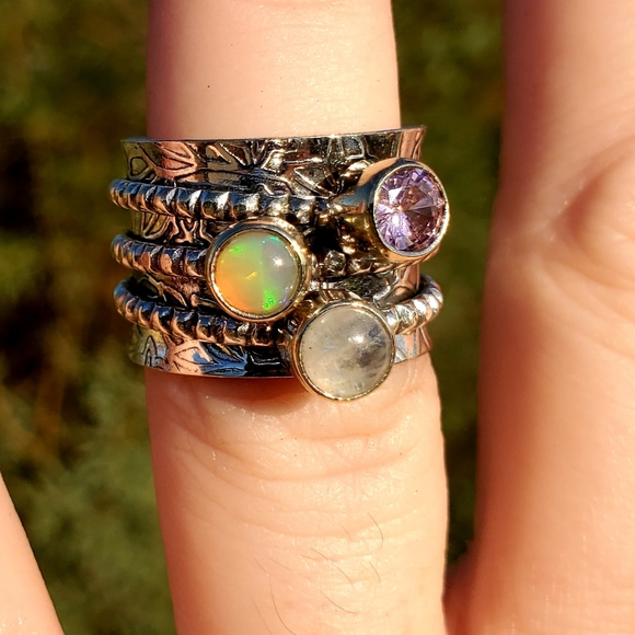 New Ethiopian Opal, Rainbow Moonstone and Pink Topaz Silver Spinner Ring. - Picture 14 of 16